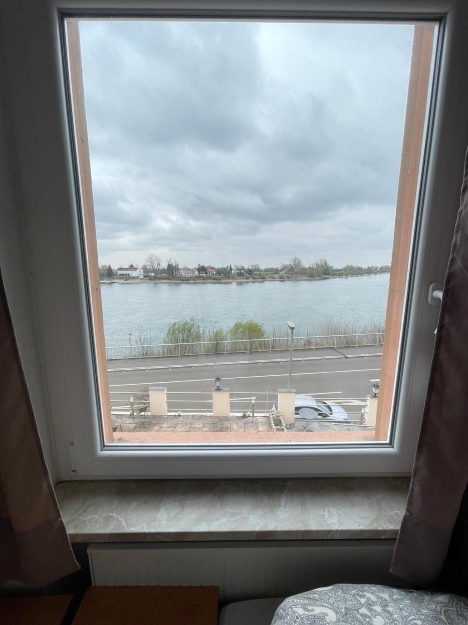 Pension Nierstein Bei Mainz Esterno foto